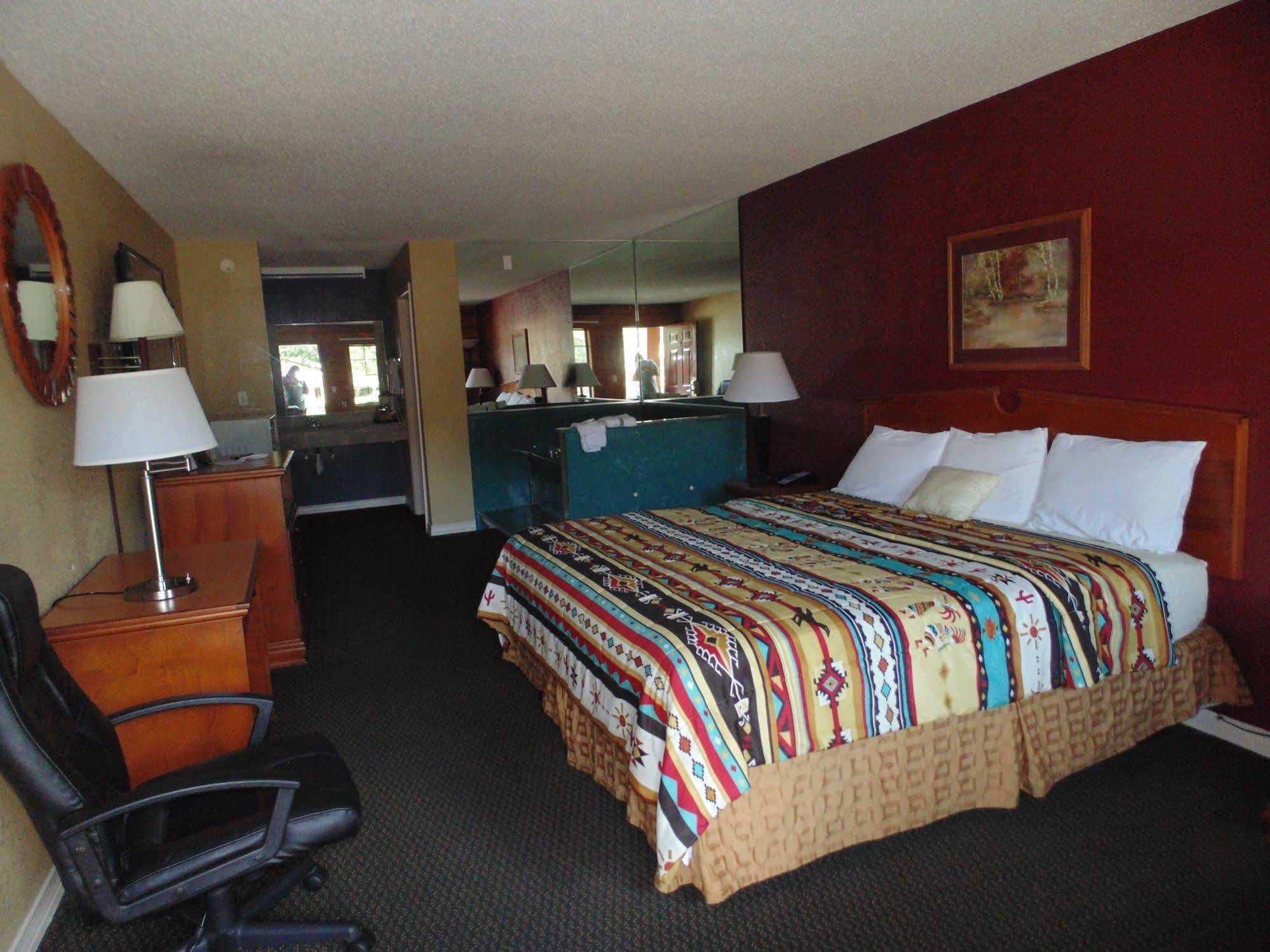Log Cabin Inn Bay Minette Bagian luar foto