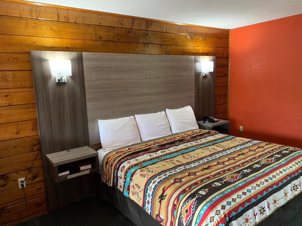 Log Cabin Inn Bay Minette Bagian luar foto