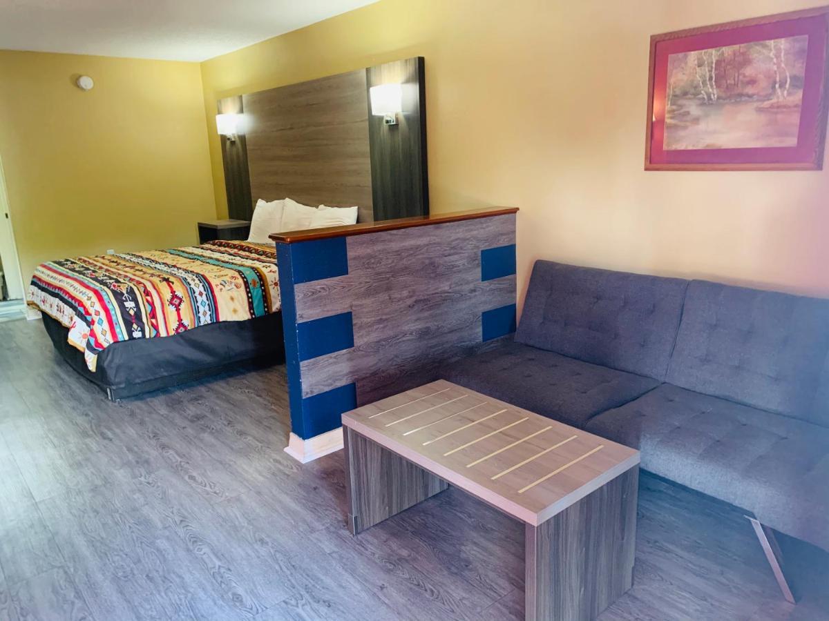 Log Cabin Inn Bay Minette Bagian luar foto
