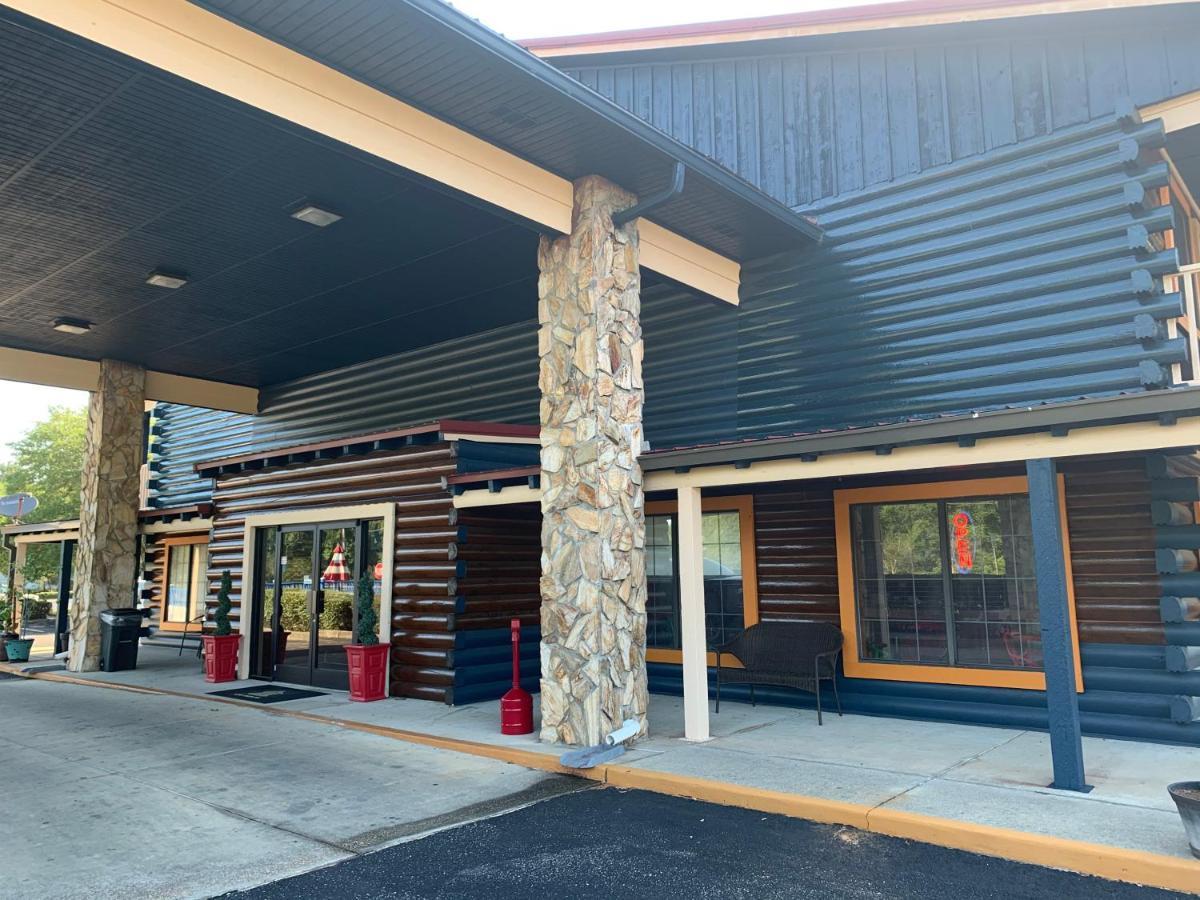 Log Cabin Inn Bay Minette Bagian luar foto