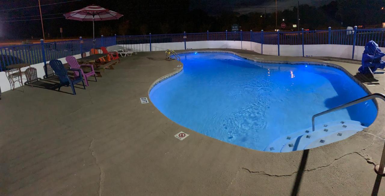 Log Cabin Inn Bay Minette Bagian luar foto